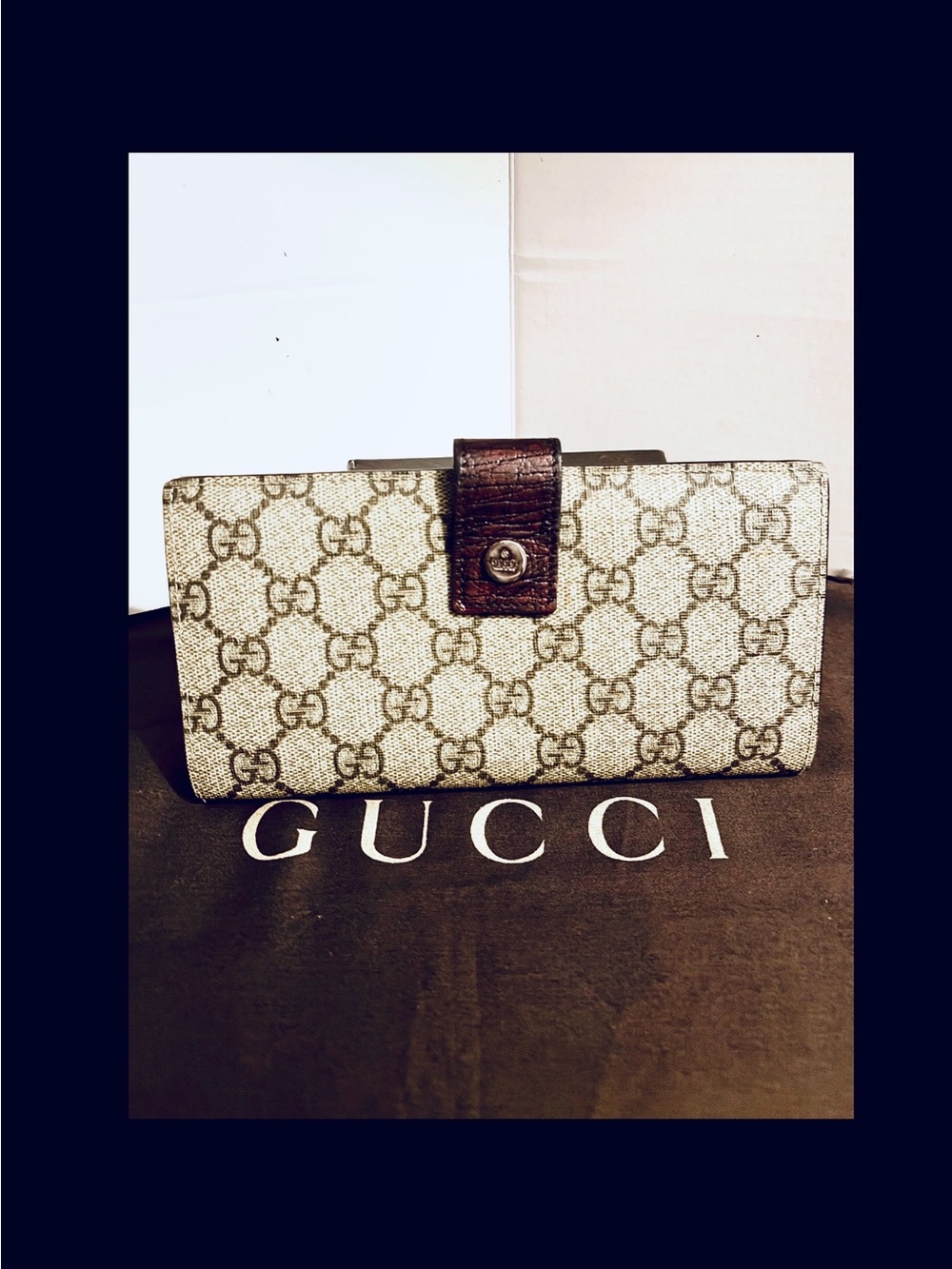 Gucci long Wallet